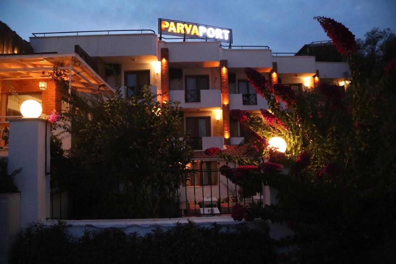 Parva Port Alacati Exterior foto