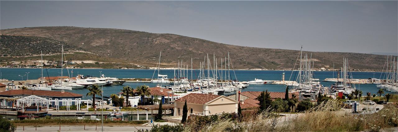 Parva Port Alacati Exterior foto
