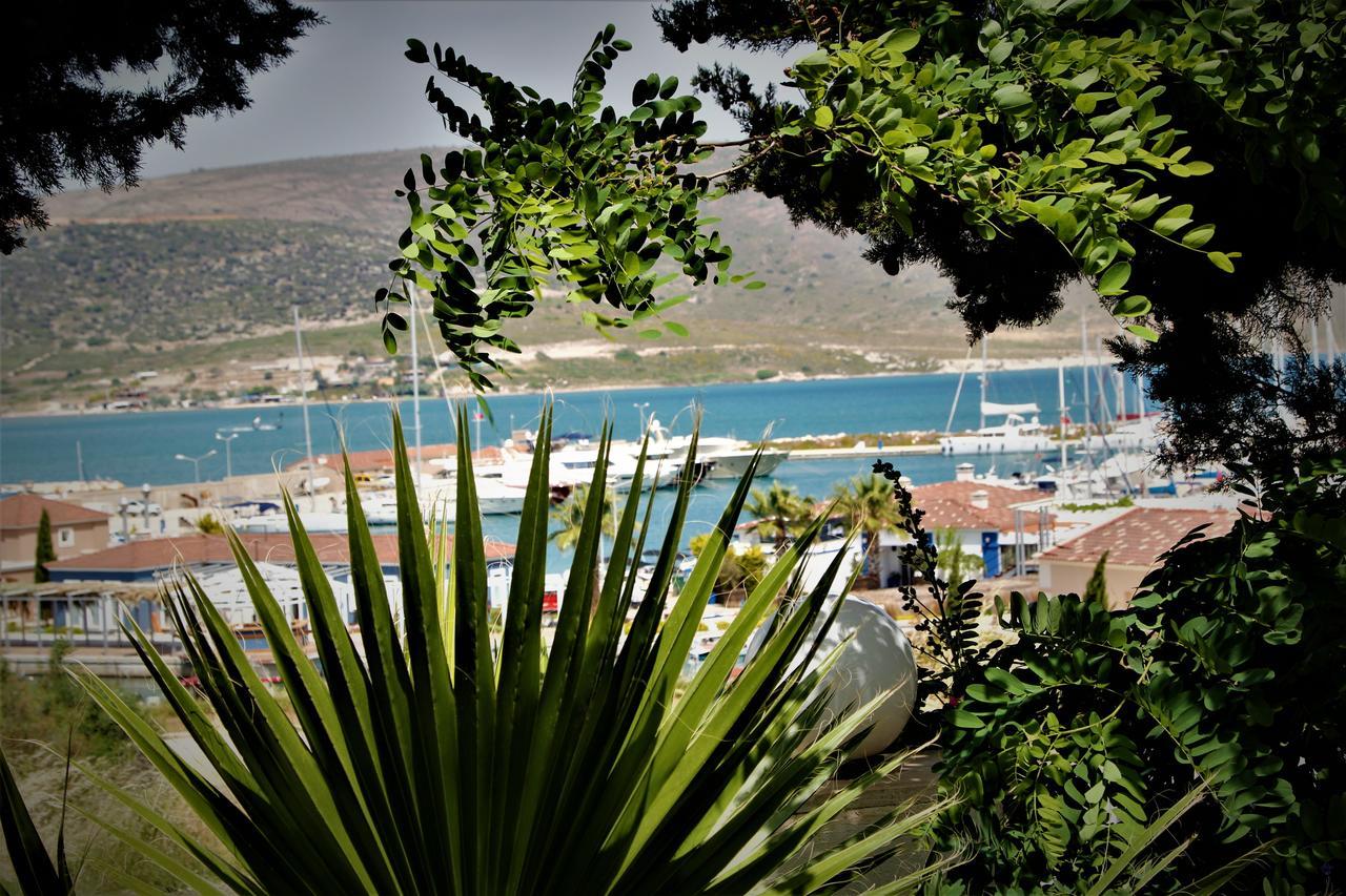 Parva Port Alacati Exterior foto
