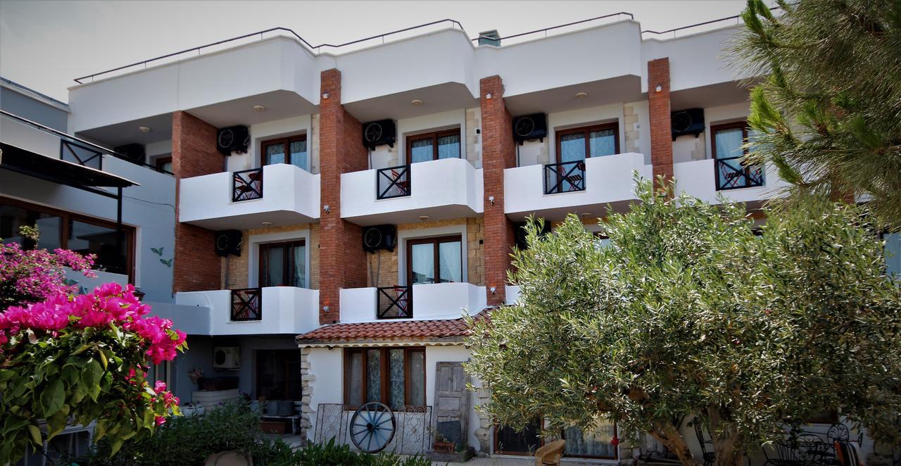 Parva Port Alacati Exterior foto