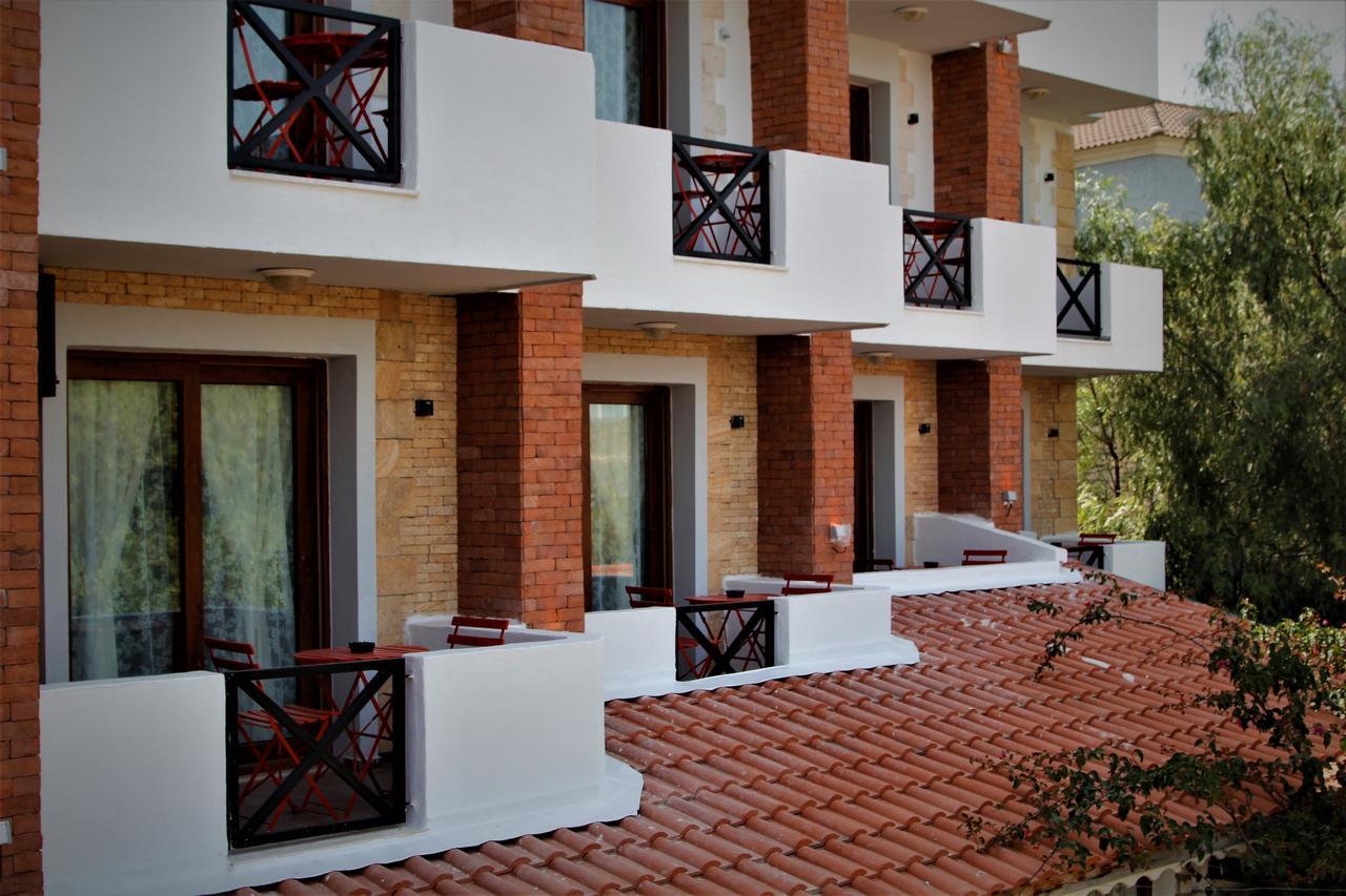 Parva Port Alacati Exterior foto